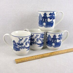 Blue Willow China Coffee Mugs x4 Johnson Brothers England Asian Pattern